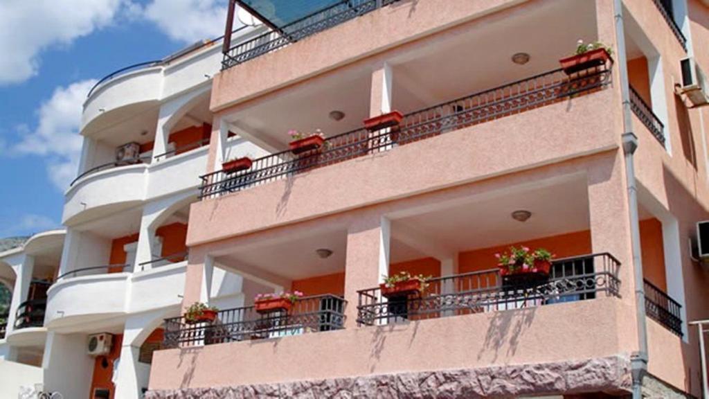 Vlsb Apartments Petrovac Bagian luar foto